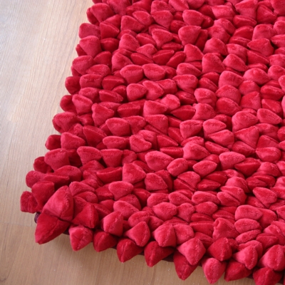 Dreamweavers Cherry Red Chamois Pebble Rug
